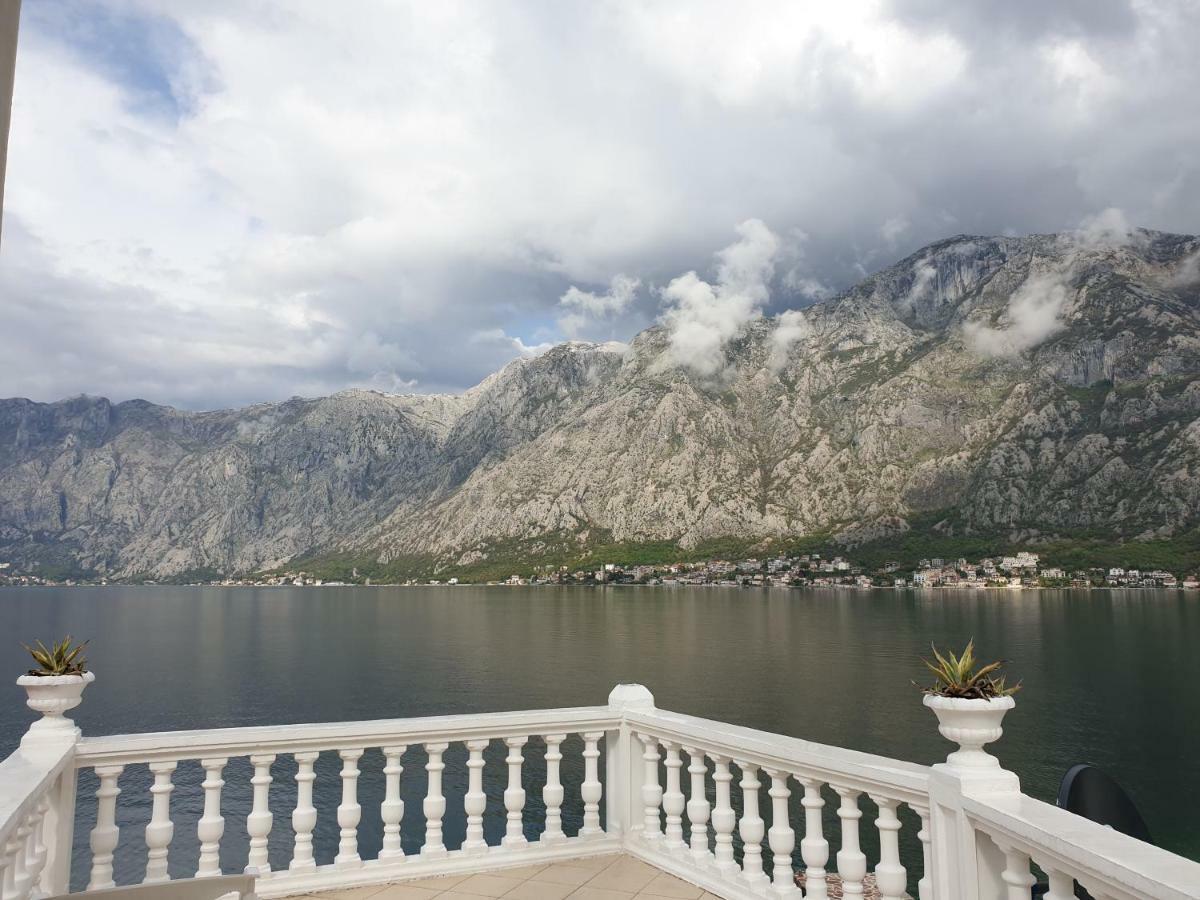 Apartments Sovran Vila Marija Prčanj Zewnętrze zdjęcie