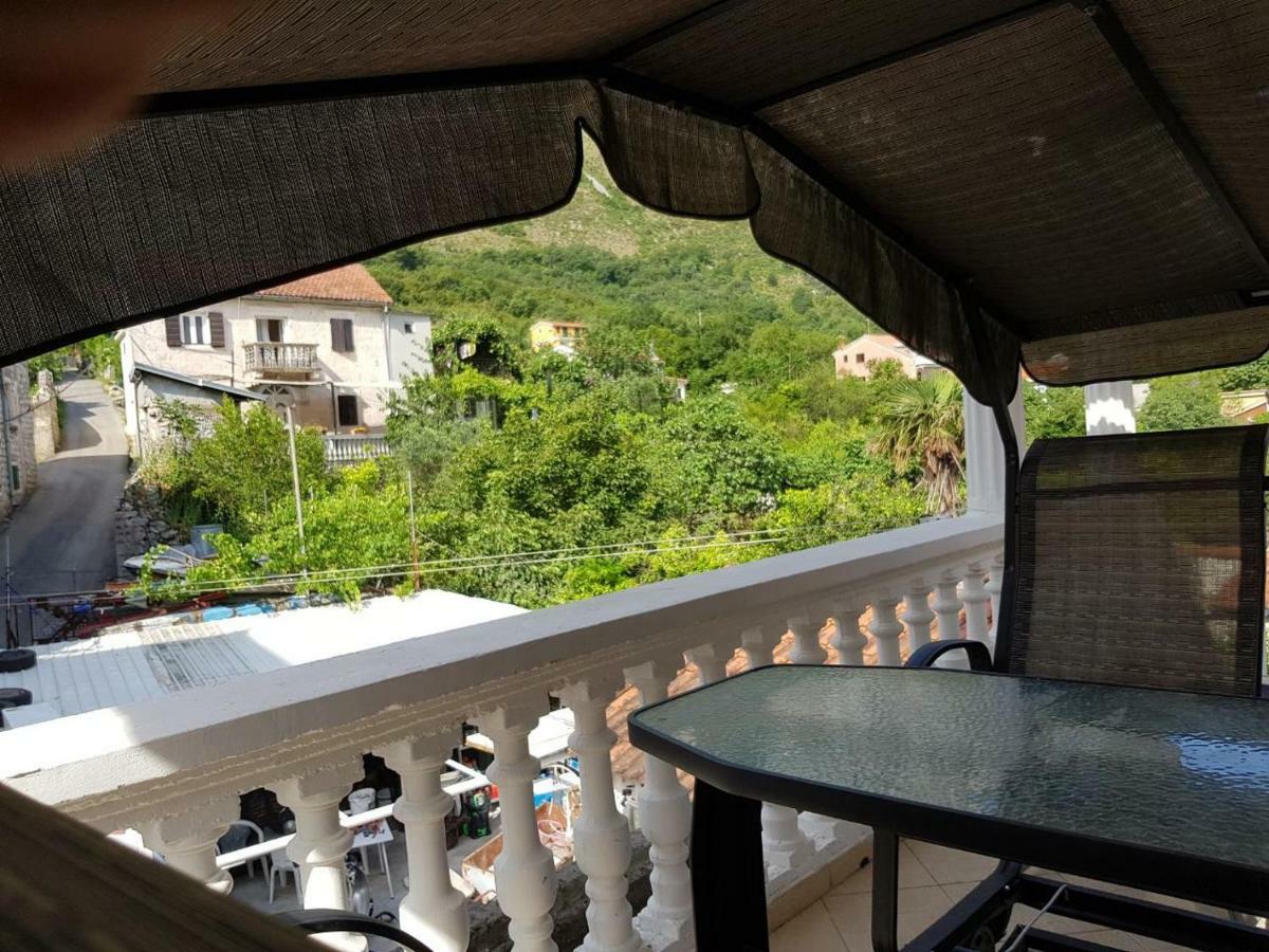 Apartments Sovran Vila Marija Prčanj Zewnętrze zdjęcie