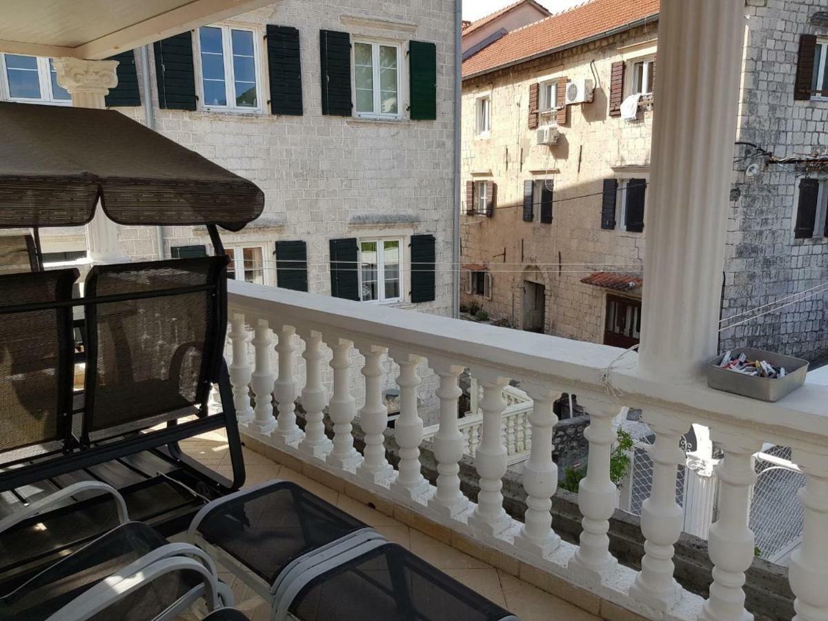 Apartments Sovran Vila Marija Prčanj Zewnętrze zdjęcie
